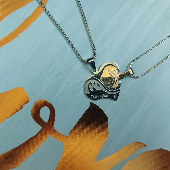 COUPLE'S HEART NECKLACE GOLD PLATED BRAND NEW - Picture 4 of 9